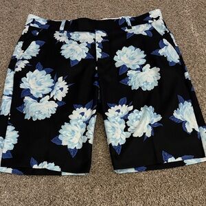 G/FORE Stylish Black and Blue Shorts